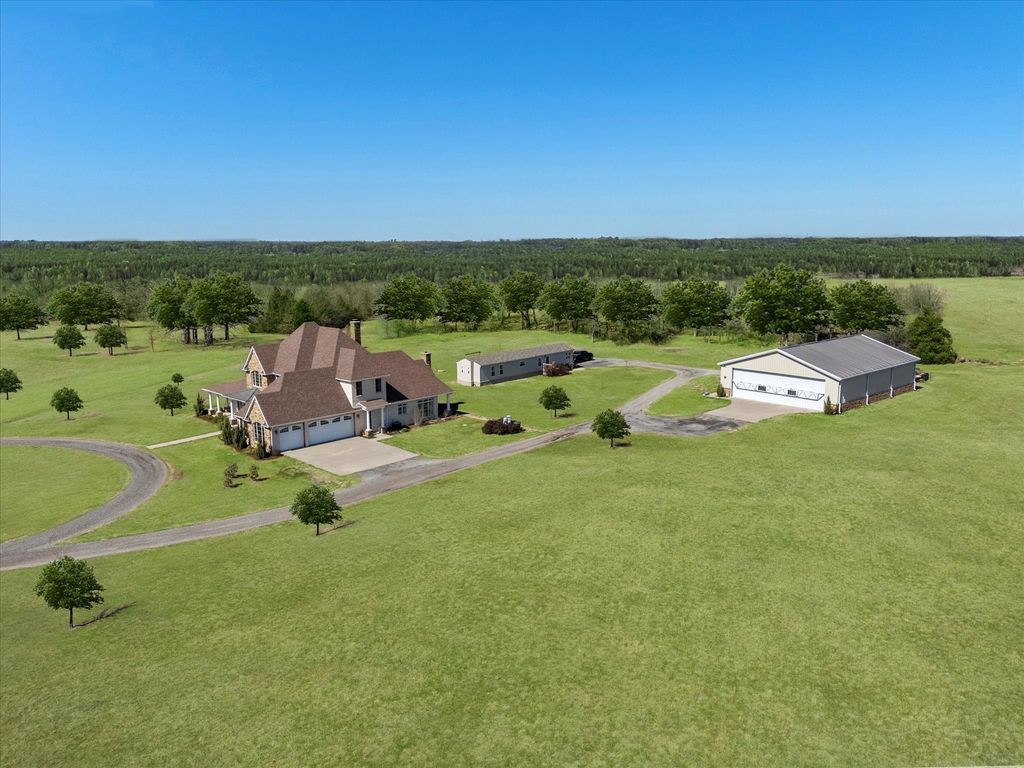 3086 County Road 4106, Greenville, TX 75401