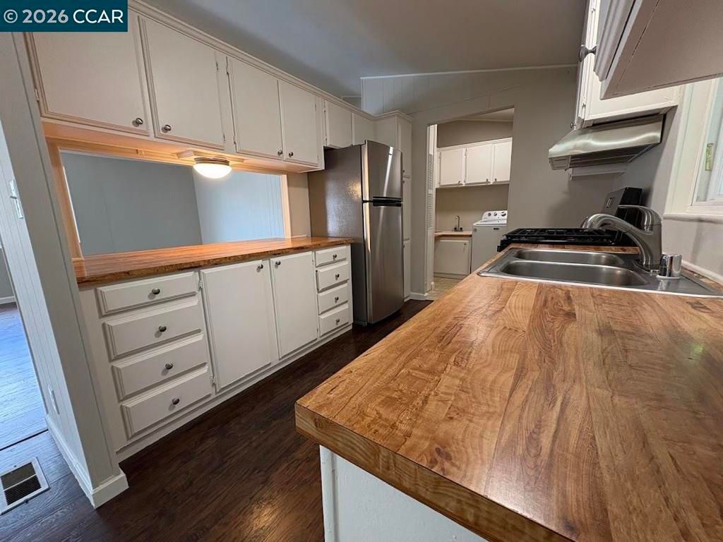 Image 13 of property listing at 117 Star Street, Oakley, CA 94561