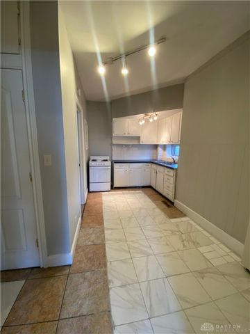 111 Old Main Street 111, Miamisburg, OH 45342