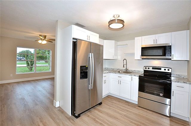 355 6th Road SW, Vero Beach, FL 32962