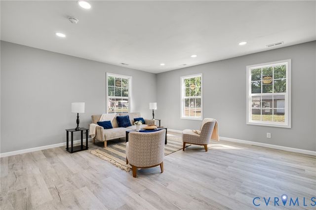 311 New St, Sussex, VA 23890