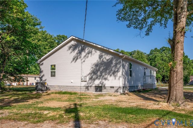 311 New St, Sussex, VA 23890