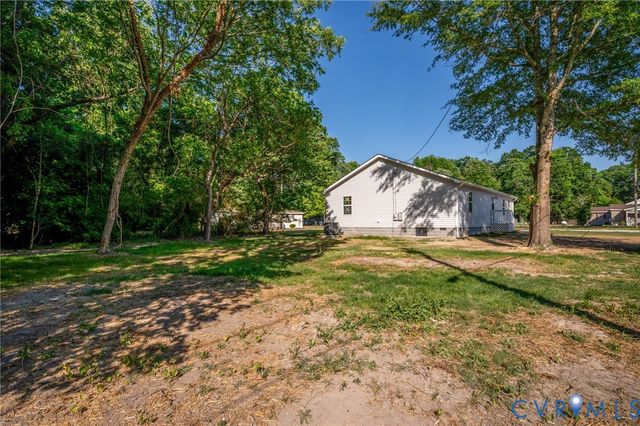 311 New St, Sussex, VA 23890