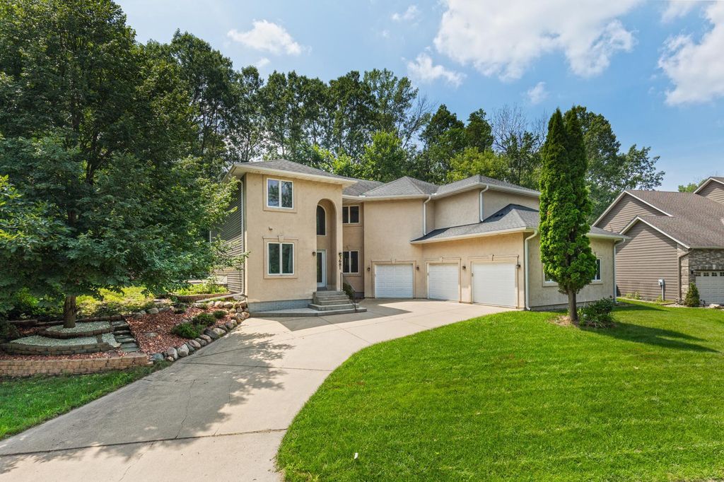 3681 Robin Lane, Eagan, MN 55122