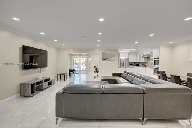 1311 Rodman St, Hollywood, FL 33019