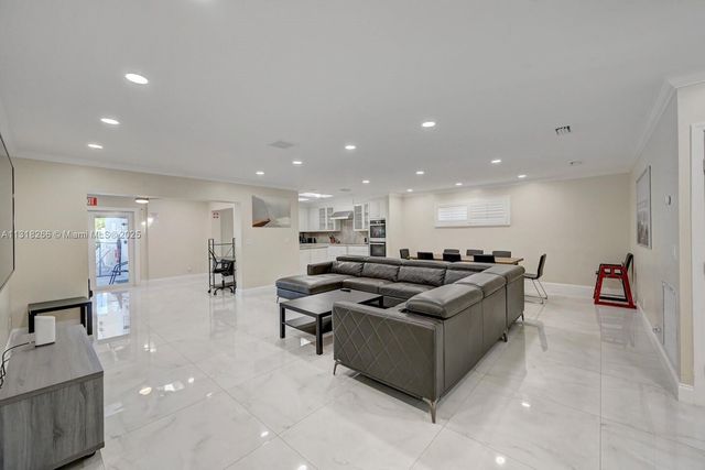 1311 Rodman St, Hollywood, FL 33019