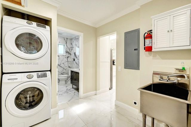 1311 Rodman St, Hollywood, FL 33019