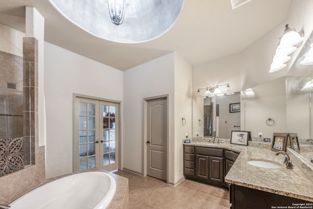 26339 HACKNEY LN, San Antonio, TX 78260