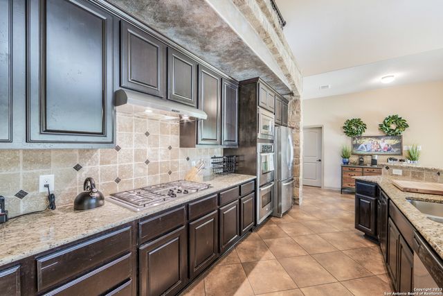 26339 HACKNEY LN, San Antonio, TX 78260