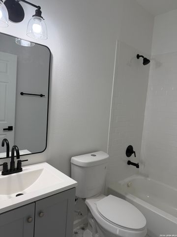 147 Vine, San Antonio, TX 78210