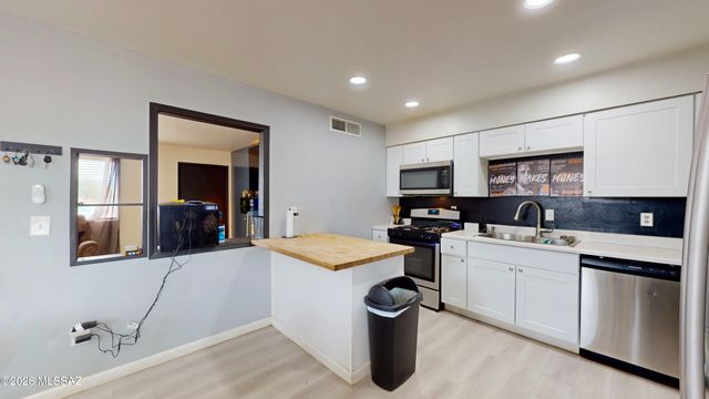 6564 S Van Buren Avenue, Tucson, AZ 85756