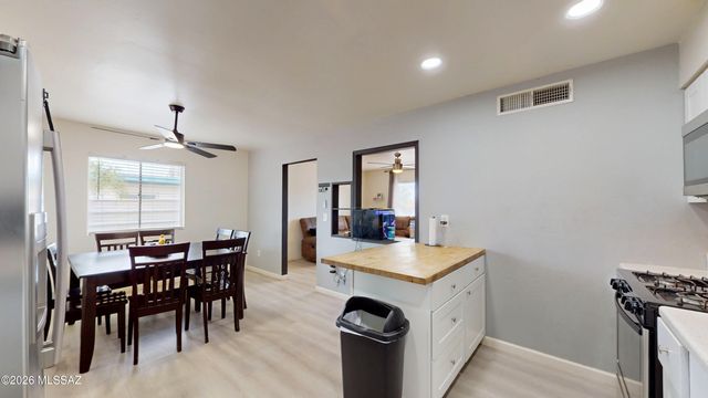 6564 S Van Buren Avenue, Tucson, AZ 85756
