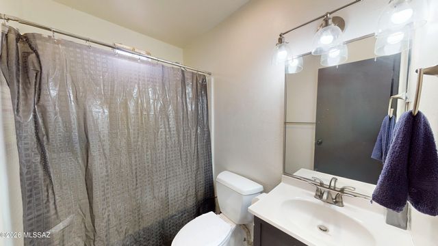 6564 S Van Buren Avenue, Tucson, AZ 85756