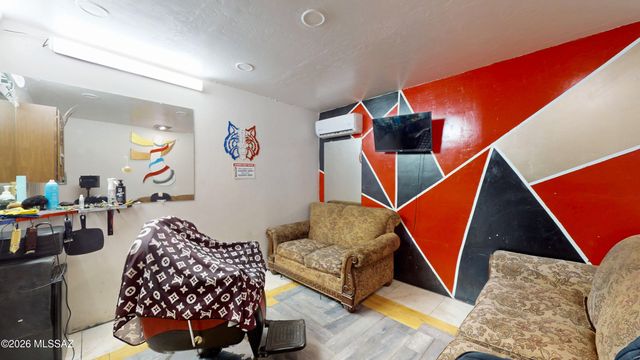 6564 S Van Buren Avenue, Tucson, AZ 85756