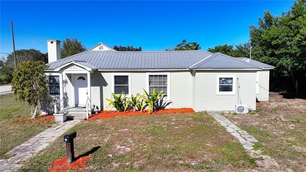 401 E Canfield Street, Avon Park, FL 33825