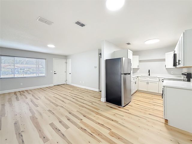 2112 NE 7TH AVENUE, Gainesville, FL 32641