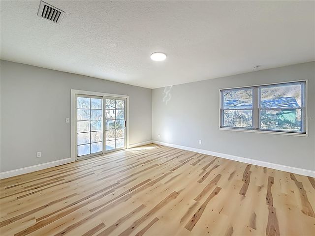 2112 NE 7TH AVENUE, Gainesville, FL 32641