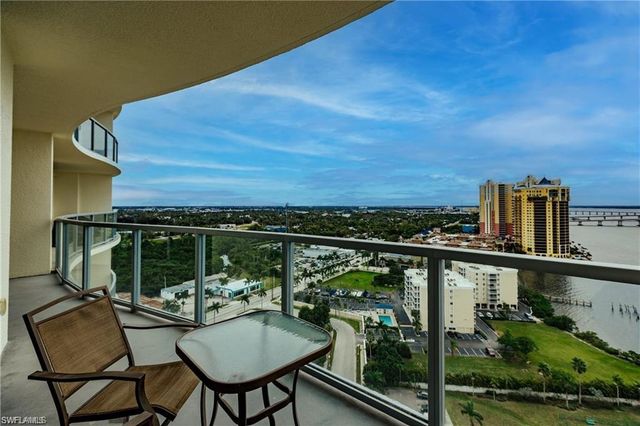 3000 Oasis Grand BLVD 2004, Fort Myers, FL 33916