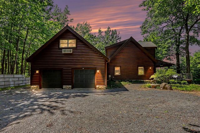 8584 W Woodridge Drive, Mears, MI 49436