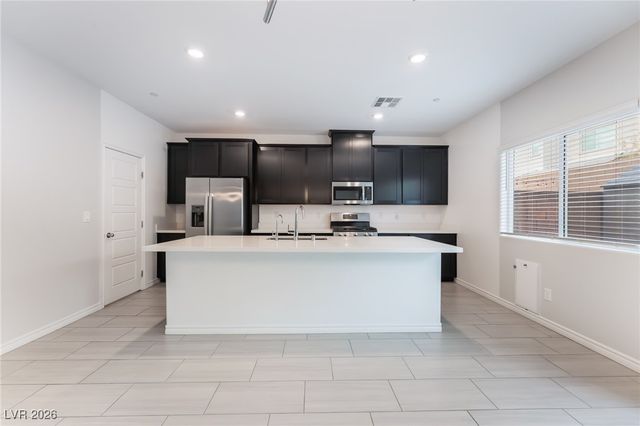 7017 Noah Raven Street, North Las Vegas, NV 89084