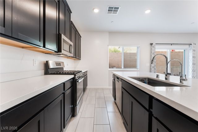 7017 Noah Raven Street, North Las Vegas, NV 89084