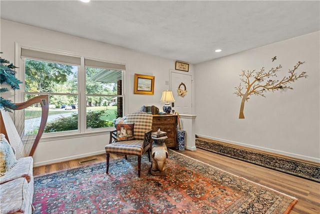 307 Shore DR, Suffolk, VA 23434