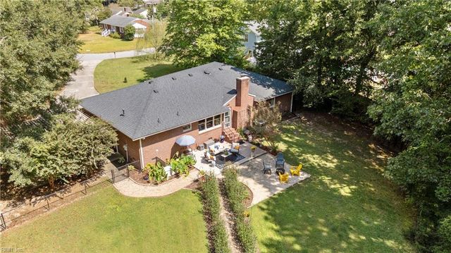 307 Shore DR, Suffolk, VA 23434