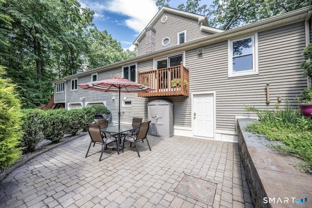 12 Ross Road, Middlefield, CT 06481