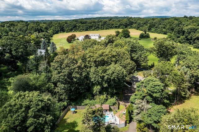 12 Ross Road, Middlefield, CT 06481