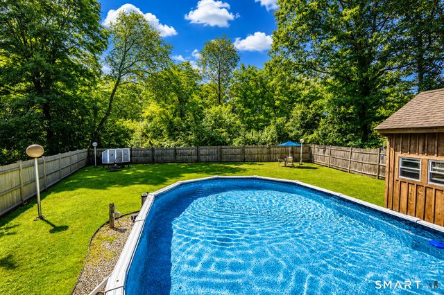 12 Ross Road, Middlefield, CT 06481