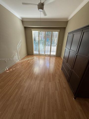 6598 W Sample Rd 6598, Coral Springs, FL 33067