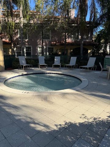 6598 W Sample Rd 6598, Coral Springs, FL 33067