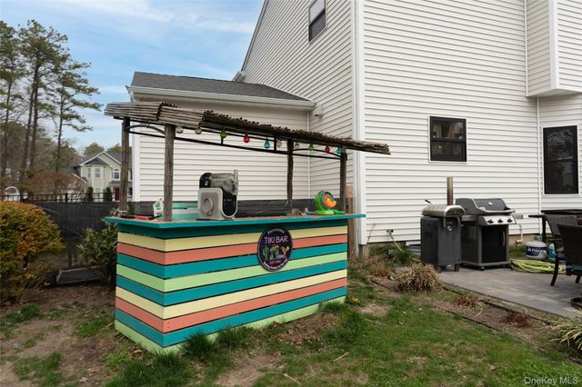 140 Gull Dip Road, Ridge, NY 11961