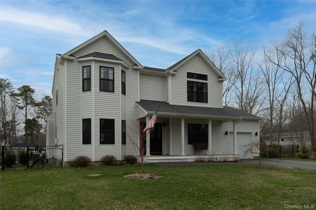 140 Gull Dip Road, Ridge, NY 11961