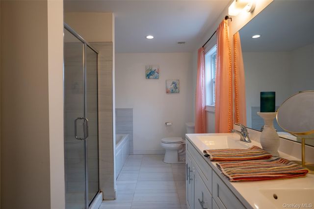 140 Gull Dip Road, Ridge, NY 11961