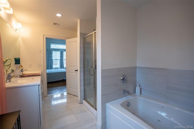 140 Gull Dip Road, Ridge, NY 11961