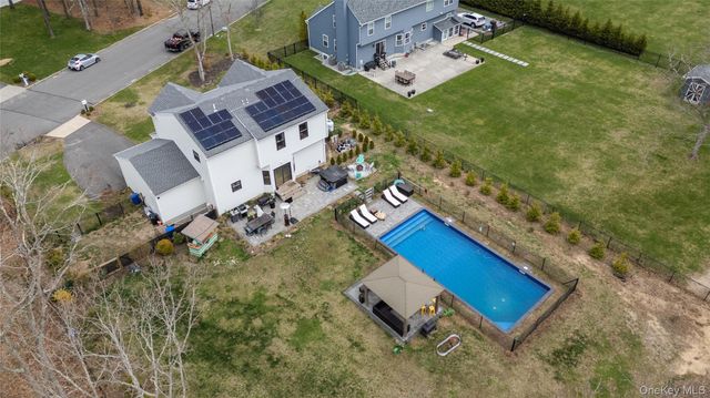 140 Gull Dip Road, Ridge, NY 11961