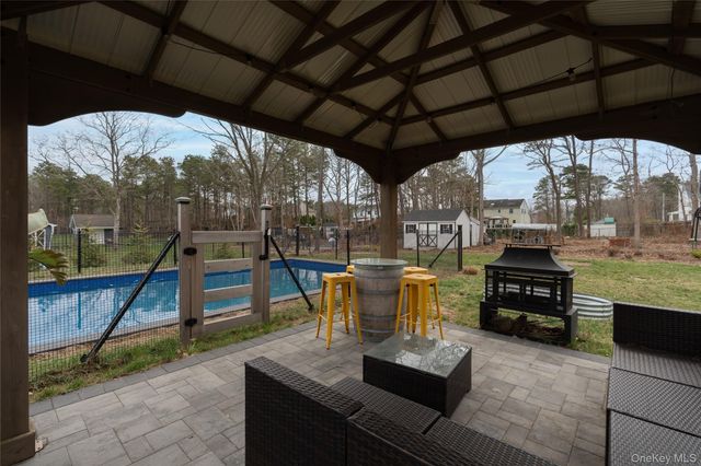 140 Gull Dip Road, Ridge, NY 11961