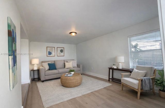 11820 SW 188th St, Miami, FL 33177