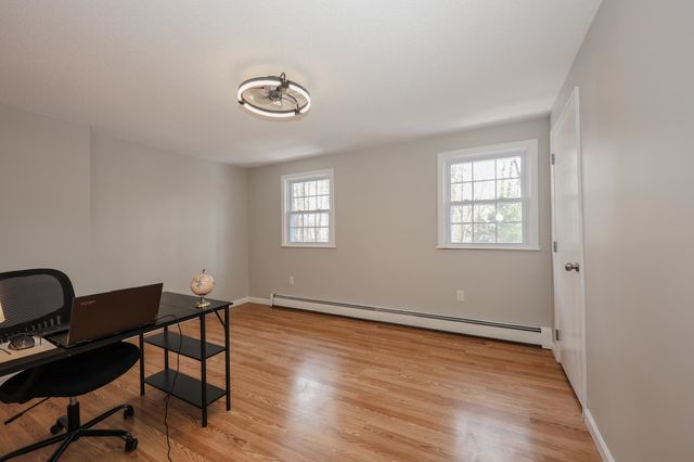 169 Fieldstone Drive, Londonderry, NH 03053