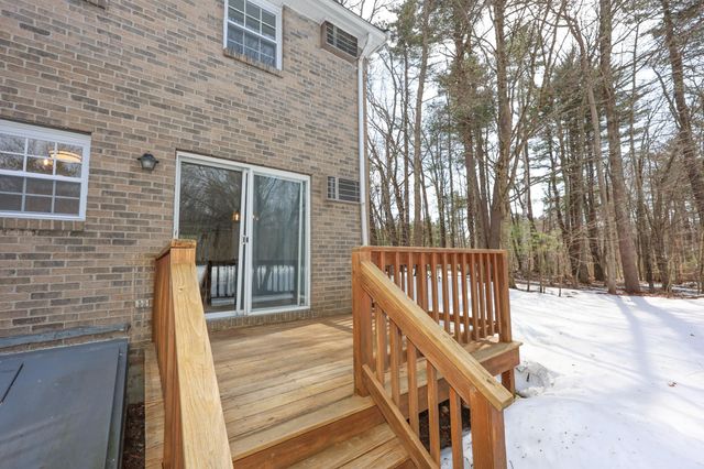 169 Fieldstone Drive, Londonderry, NH 03053