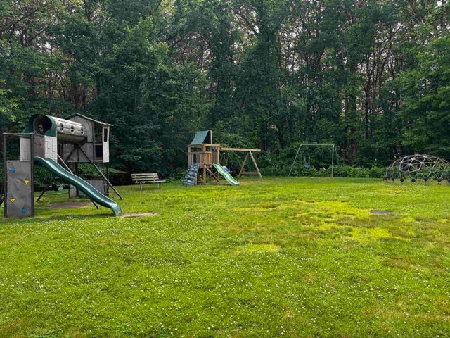 169 Fieldstone Drive, Londonderry, NH 03053