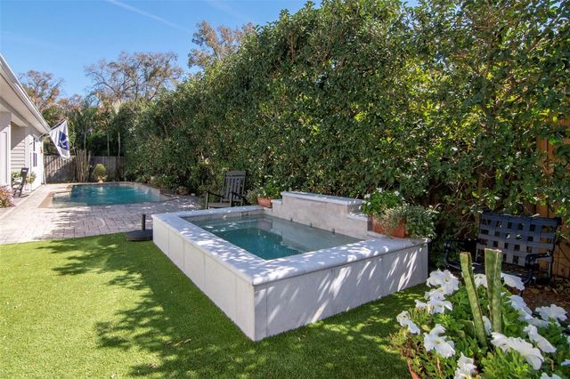 3808 W BARCELONA STREET, Tampa, FL 33629