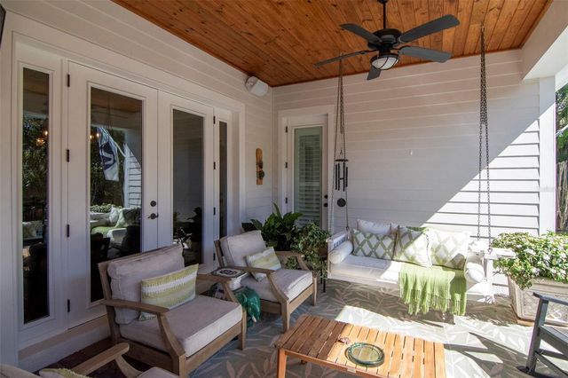 3808 W BARCELONA STREET, Tampa, FL 33629