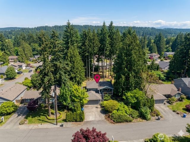 10023 NE 28th Place, Bellevue, WA 98004