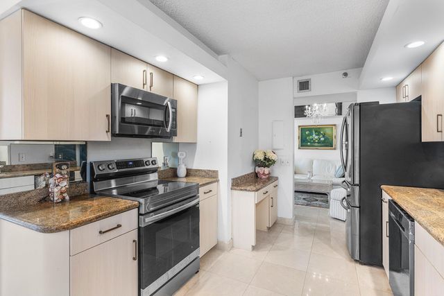 4600 S Ocean Boulevard 301, Highland Beach, FL 33487