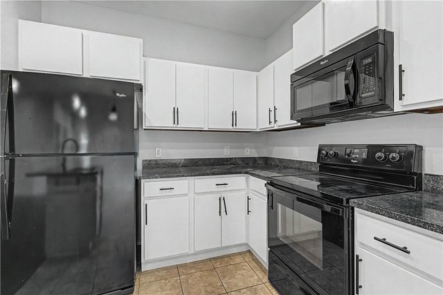 4435 W Pecan Street, Fayetteville, AR 72704