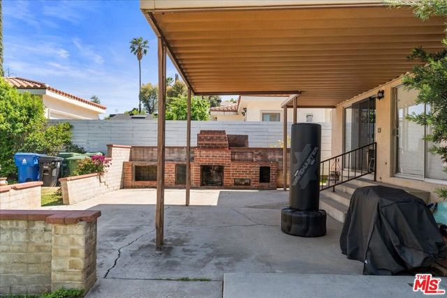 5454 Aura Avenue, Tarzana, CA 91356