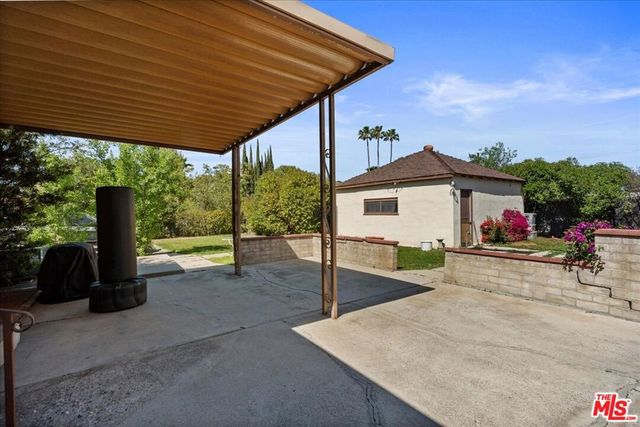 5454 Aura Avenue, Tarzana, CA 91356