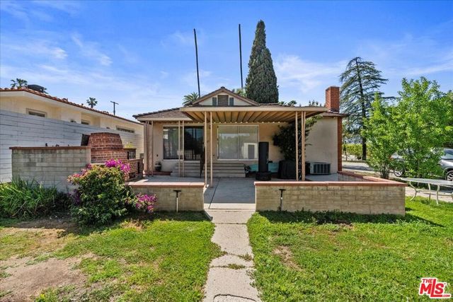 5454 Aura Avenue, Tarzana, CA 91356
